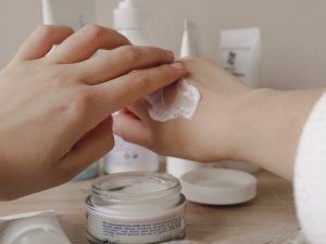 Produk Kecantikan kok Memutihkan? Indonesia kan Panas, Sis!