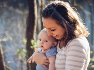 Capek Mom Shaming Melulu, 5 Jenis Postingan Parenting Ini Selalu Saya Hindari