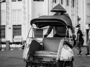 Situ Nggak Mau UMR Jogja Naik Dua Kali Lipat? Kowe Wae, Aku Wegah!