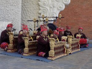Kita Disuruh Melestarikan Gamelan, tapi Aksesnya Sulit Dijangkau
