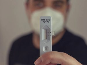 Kasus Alat Rapid Test Daur Ulang Harusnya Nggak Bikin Kita Kaget