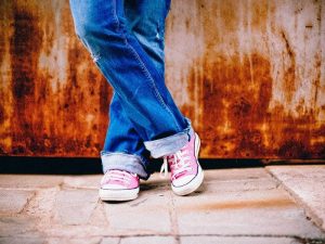 Jangan Asal Pilih Model Celana Jeans, Sesuaikan dengan Bentuk Tubuhmu biar Kelihatan Makin Stylish