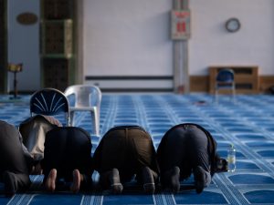 Ada yang Hilang dari Imam Tarawih Kita: Perhatian pada Makmumnya. #TakjilanTerminal43