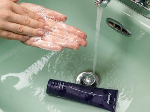 Dari Micellar Water hingga Powder Cleanser: Mana Cleanser yang Cocok untukmu?