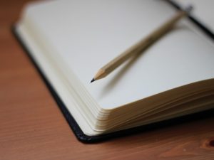 Kasta Buku Tulis Anak Sekolah dari yang Tersohor Sampai Terkucilkan