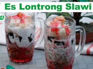 Es Lontrong: Minuman Legendaris Asli Slawi yang Sayang untuk Dilewatkan
