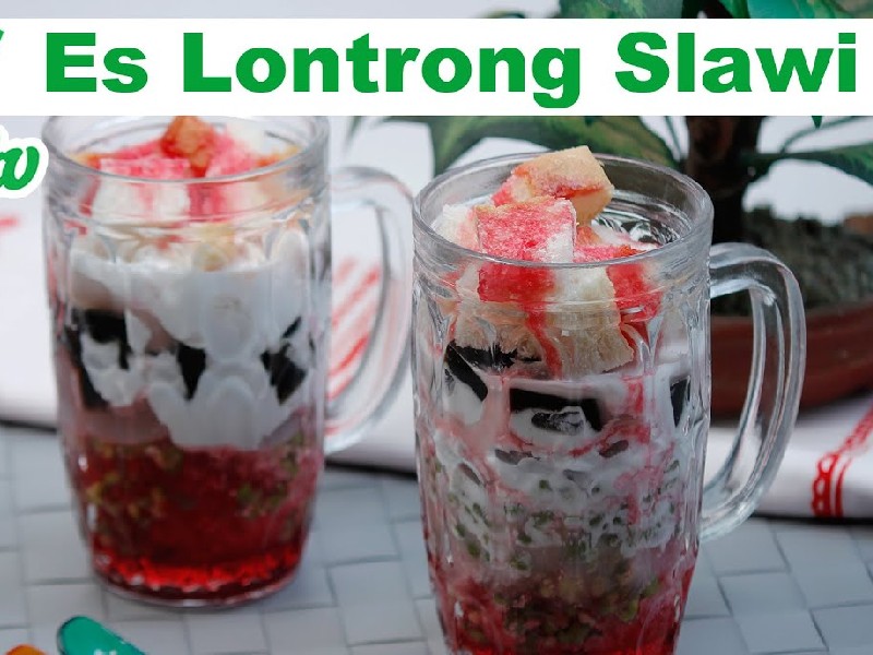 Es Lontrong_ Minuman Legendaris Asli Slawi yang Sayang untuk Dilewatkan terminal mojok