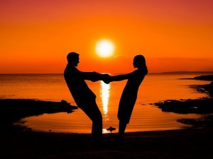 Mengambil Sisi Positif Saat Menjalani Long Distance Marriage. Nggak Selamanya Menderita, kok
