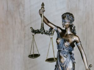 Jadi Mahasiswa Hukum Itu Ternyata Nggak Sekeren yang Orang Lain Pikirkan