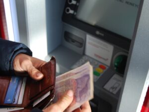 4 Alasan Saya Betah Jadi Nasabah Bank BCA
