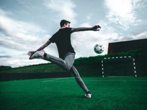 Betapa Menyenangkannya Mendukung Tim Kecil dalam Kejuaraan Sepak Bola