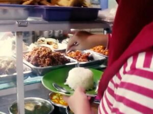 Rekomendasi Tempat Makan Murah tur Enak buat Maba UIN Jogja