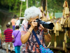Jadi Nenek Sejak Masih Muda Itu Rasanya Wagu dan Lucu