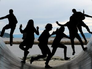 7 Skill yang Wajib Dimiliki Idol K-Pop selain Jago Nyanyi dan Dance