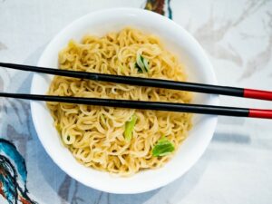 Makan Indomie Tengah Malam Adalah Budaya yang Harus Dilestarikan