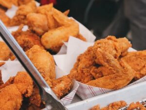Menebak Karakter Anak Berdasarkan Bagian Tubuh Ayam yang Disukai