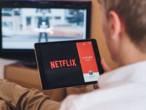 Rekomendasi Film Netflix yang Tayang di Bulan Juli Ini!