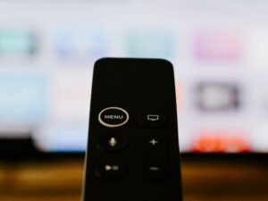 Mumpung Gratis Selama PPKM, Berikut Rekomendasi Film Klasik Indonesia di Mola TV