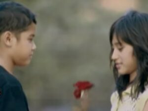 Video Klip ‘Munajat Cinta’ The Rock Indonesia Bikin Baper dan Iri Anak SD pada Masanya