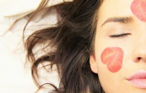 3 Rekomendasi Beauty Vlogger No Bacot, Review Selalu Top