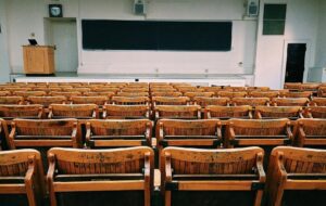 Kiat Sukses Menentukan Jurusan Kuliah Sejak Kelas 10 biar Nggak Ada Lagi Kata ‘Salah Jurusan’