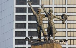 Ketika Tuhan Menciptakan Tanah Betawi dari Gelak Tawa