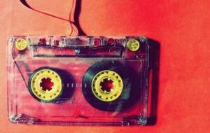 Anemoia: Alasan Kita Merasa Nostalgia saat Bersentuhan dengan Hal-hal Jadul
