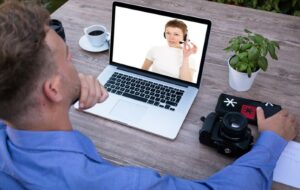 Zoom, Skype, Teams, Google Meet: Mana Aplikasi Video Conference yang Lebih Nyaman Digunakan?