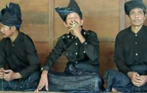 Pengalaman Bertemu Suku Kajang yang Katanya Bisa Bikin Kepala Orang Lembek