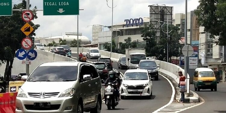 Kota Bandung Nol Besar Dalam Urusan Transportasi Massal  terminal mojok