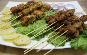 Ragam Sate Kambing Tegal: Batibul, Balibul, Semuanya Enaaak!