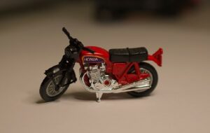 Stop Glorifikasi Kemampuan Anak Naik Motor. Nggak Ada Keren-kerennya Tau!