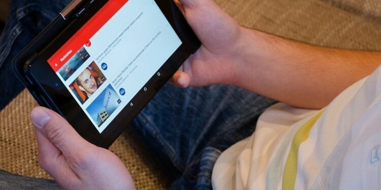 closed caption youtube mojok