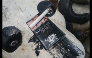Terpaksa Pisah dari Rokok Surya 12, Saya Temukan Magnum Filter sebagai Isapan Baru