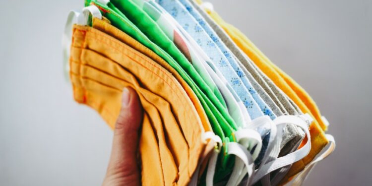 Brand Skincare Jualan Masker Medis? Yakin Kamu Mau Beli? terminal mojok.co