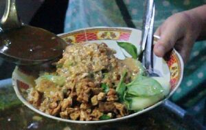 4 Makanan Khas Jawa Timur Hasil Kawin Paksa yang Ternyata Harmonis di Lidah