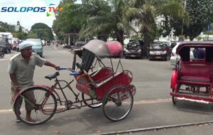 Apa yang Terjadi jika Becak Punah dari Solo?
