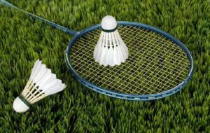 Panduan Memilih Raket Badminton buat Kalian para Pemain Dadakan