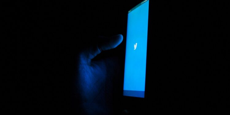 Project Multatuli dan Hal-hal yang Nggak Mashook dari Twit Kepala Analis CCIC Polri terminal mojok.co