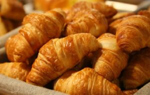 Trik agar Kulit Pastry Buatanmu Renyah dan Berlapis