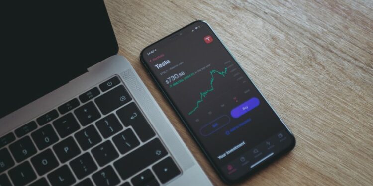 3 Aplikasi Saham Mantap untuk Sobat Cuan: Udah Pernah Coba? terminal mojok.co