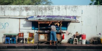 Alasan Angkringan Jogja yang Enak, Penjualnya Selalu Pagob terminal mojok.co