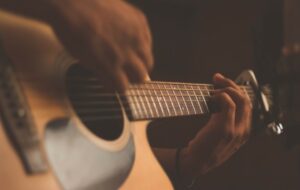 Mari Mengingat Kembali Betapa Misteriusnya Lagu Tinggal Kenangan