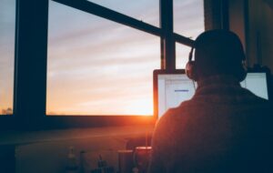 Terima Kenyataan bahwa Work-Life Balance Memang Bukan untuk Semua Pekerja