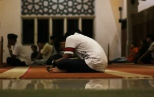 5 Masjid di Malang yang Nyediain Makanan Gratis, Anak Kos Nggak Usah Khawatir!