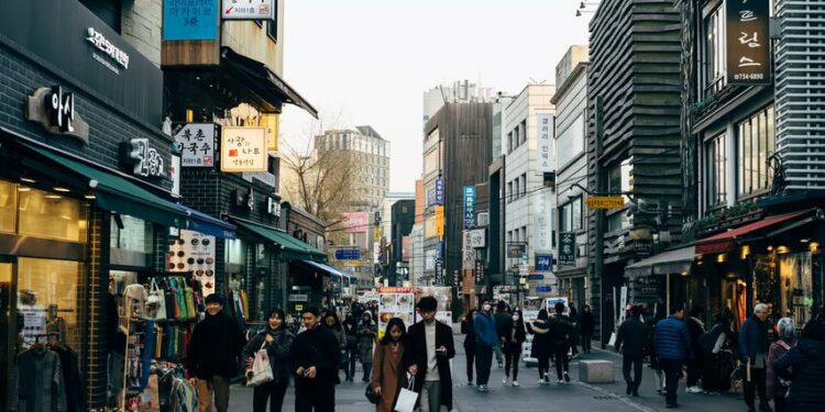 Apa Benar Orang Korea Se-fashionable Karakter di Now, We Are Breaking Up_ terminal mojok