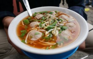 Apa pun Seleranya, Dosa Saat Makan Bakso Jelas Ra Mashok!