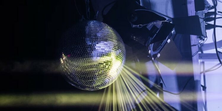 Betapa Naifnya Kita yang Semasa Muda Pernah Benci Band SKJ 94 terminal mojok