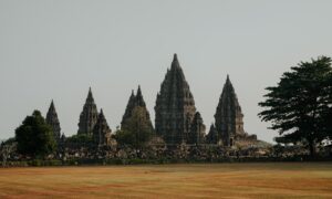 Waktu Terbaik Berkunjung ke Candi Prambanan dan Ratu Boko