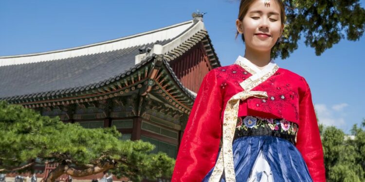 Warna-warni Hanbok, Pakaian Orang Korea yang Filosofis dan Elok terminal mojok